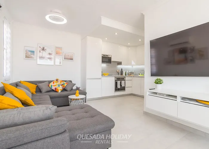 Beautiful La Mata Modern Apartamento