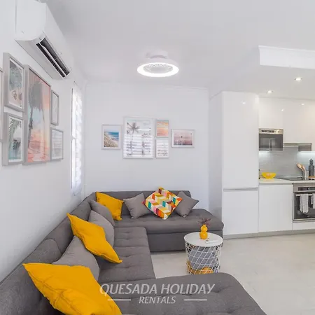 Апартаменты Beautiful La Mata Modern Торевьиа